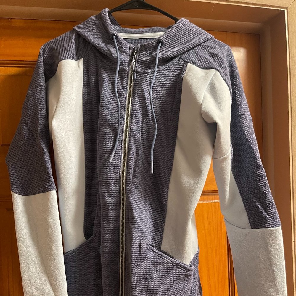 Under Armour Women's Sky Blue & Darker Blue ColdGear Zip-up Hoodie, Size Small